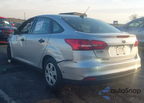 2016 Ford Focus S from USA, damaged, VIN 1FADP3E20GL349960